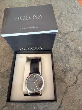 Bulova White and Black Taged Watch Box Accent
